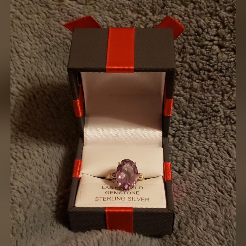 Sterling Silver Amethyst size 7 Ring